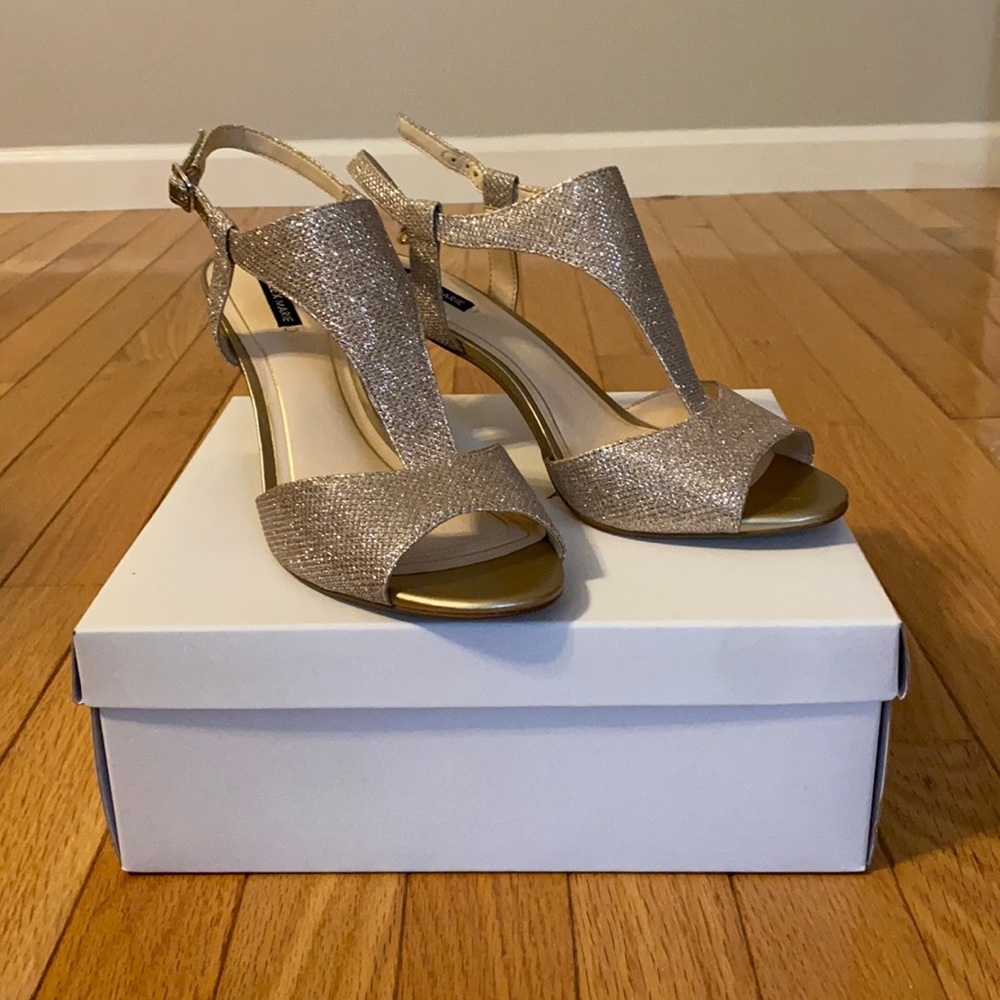 Alex Marie Giaddah gold shoe